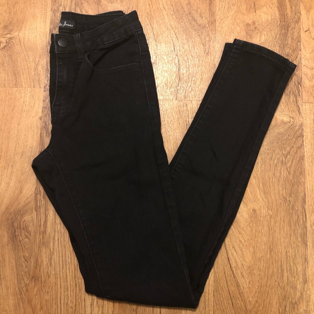 High Waisted Black Skinny Jeans